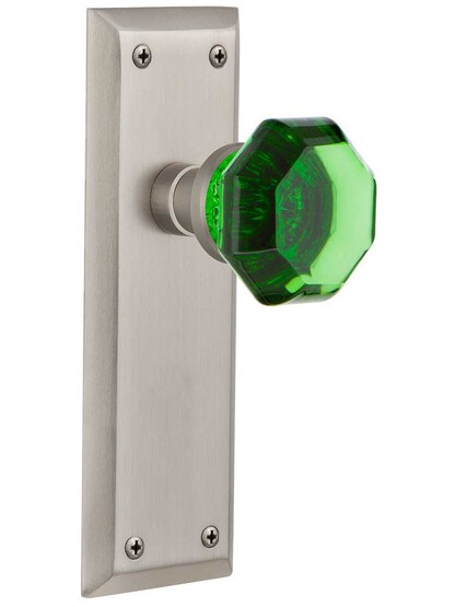 New York Door Set with Colored Waldorf Crystal Glass Knobs Emerald in Satin Nickel.